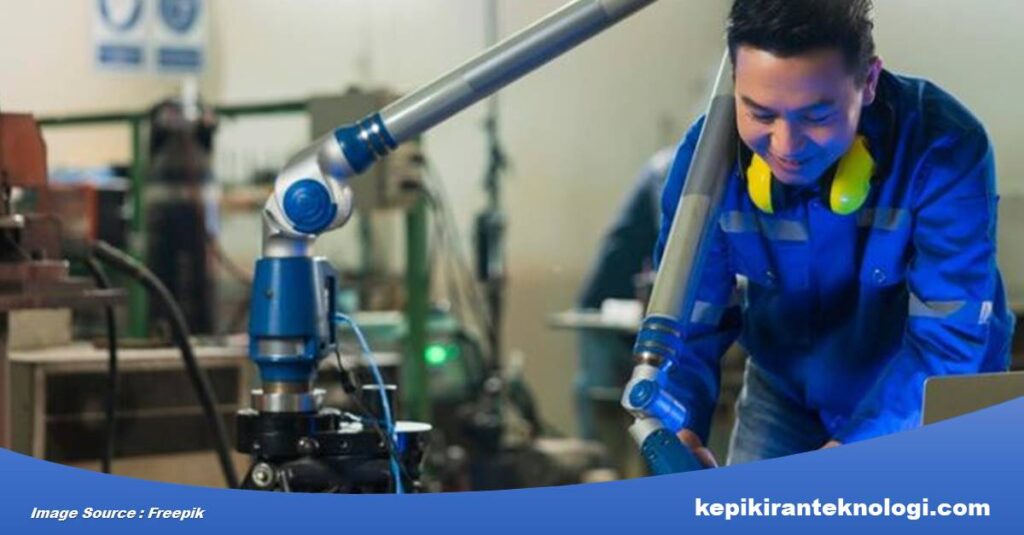 Revitalisasi Industri Manufaktur dengan Teknologi Internet of Things (IoT)